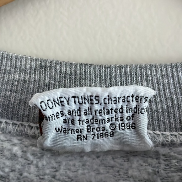 Vintage Looney Tunes Freeze Tweety Bird Get A Life Graphic Sweatshirt - Picture 9 of 13